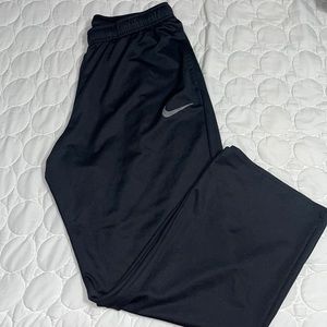 Black Nike dri-fit LIGHT, THIN sweatpants